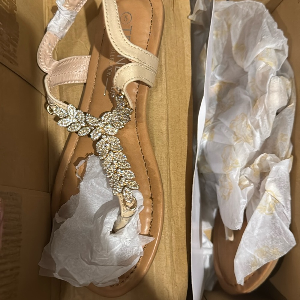 Blush & Metallic Leaf Women’s Sandals